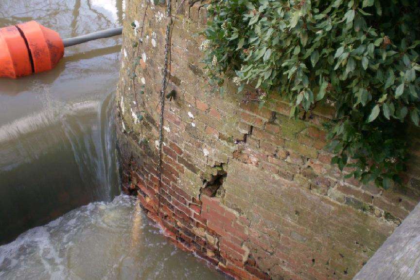 The crack in the structure that the EA are working to repair. Picture: Environment Agency