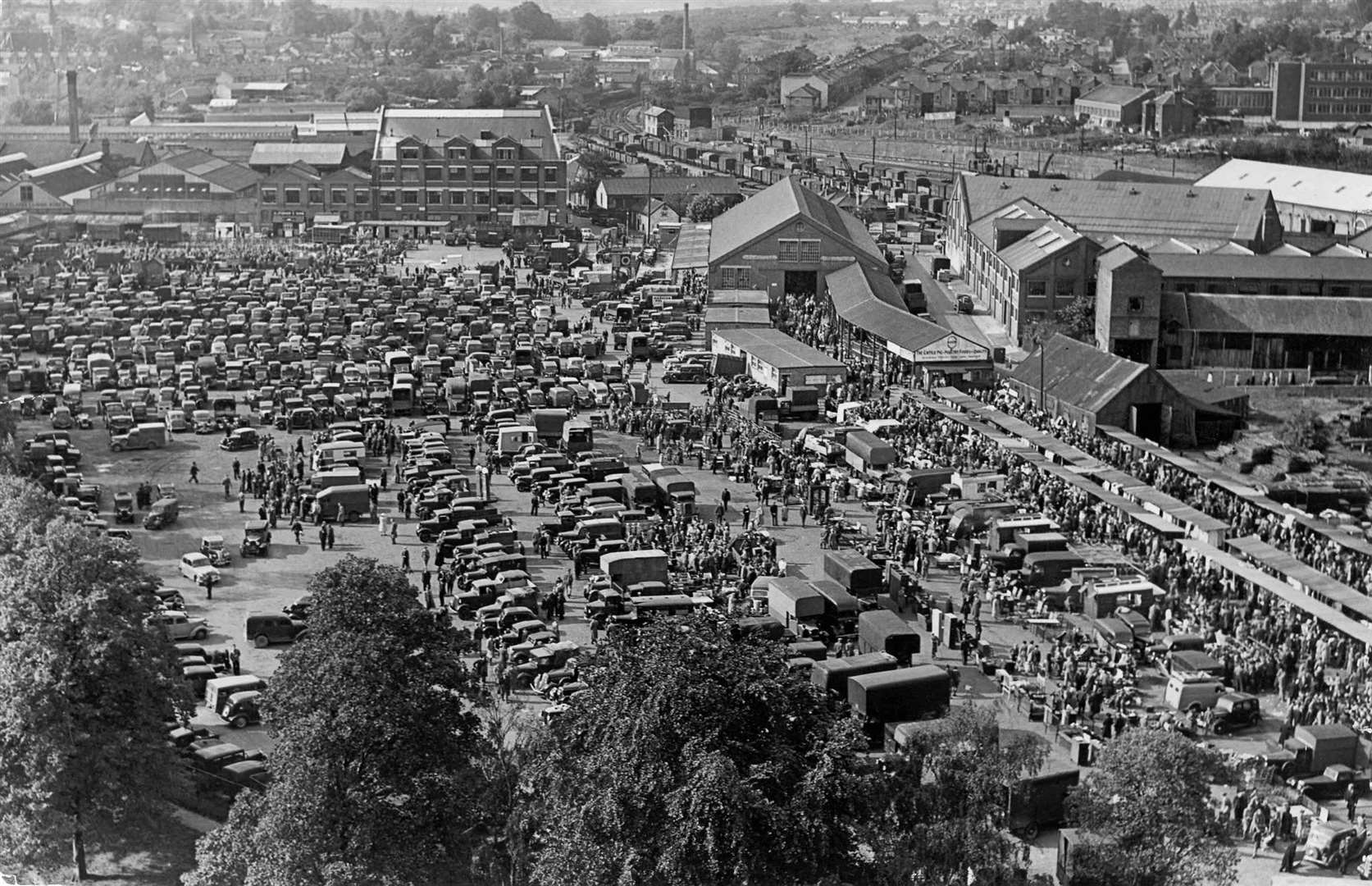 Maidstone Market put the town on the county's business map for centuries. It was first held in 1267. This was the scene at the Lockmeadow home of the market on a typical Tuesday in 1950