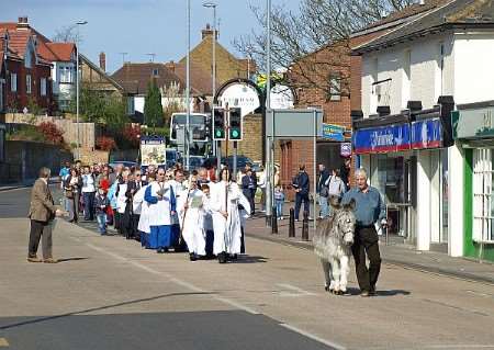 Rainham faithful on Easter march