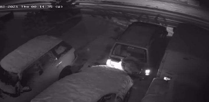 CCTV footage showing the car and the three vehicles parked on the driveway