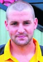 Hythe Town signing Nick Reeves