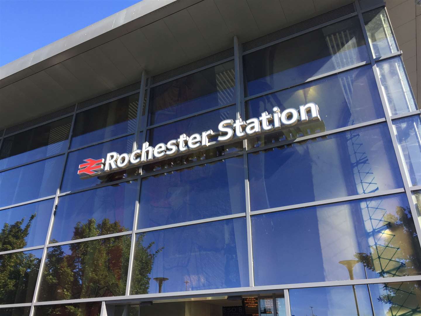 Rochester railway station now accepts e-tickets