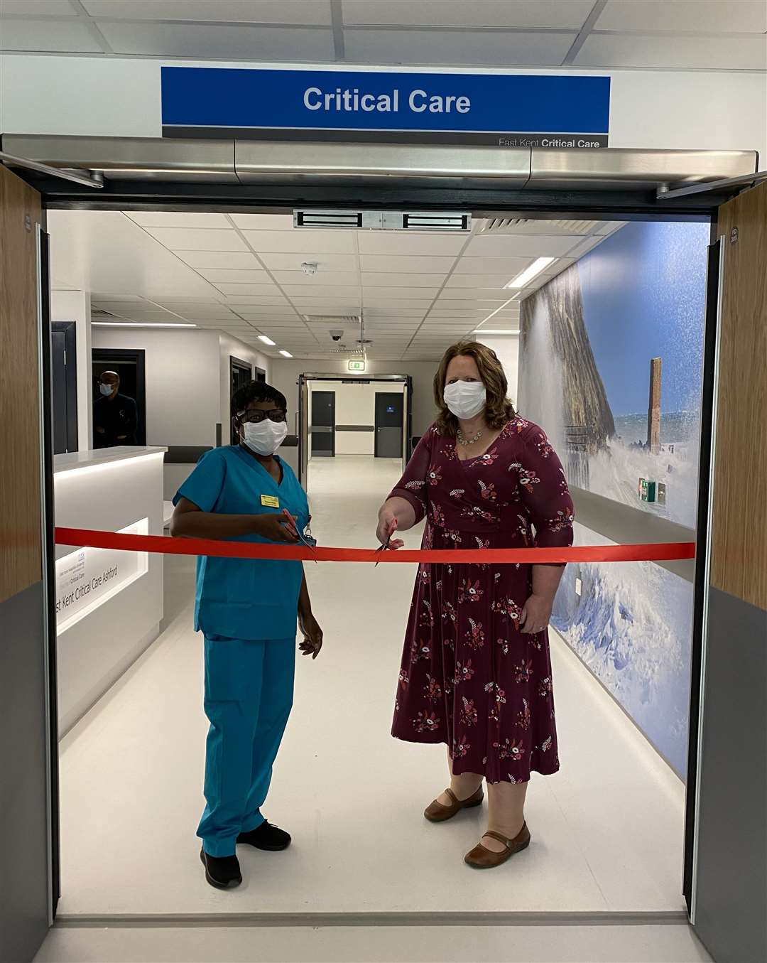 Yvonne Davis and former patient Suzanne Folkard opened the new unit