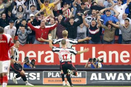Jon Stead celebrates the goal that earned Sheffield United a point. Pictures: MATT WALKER