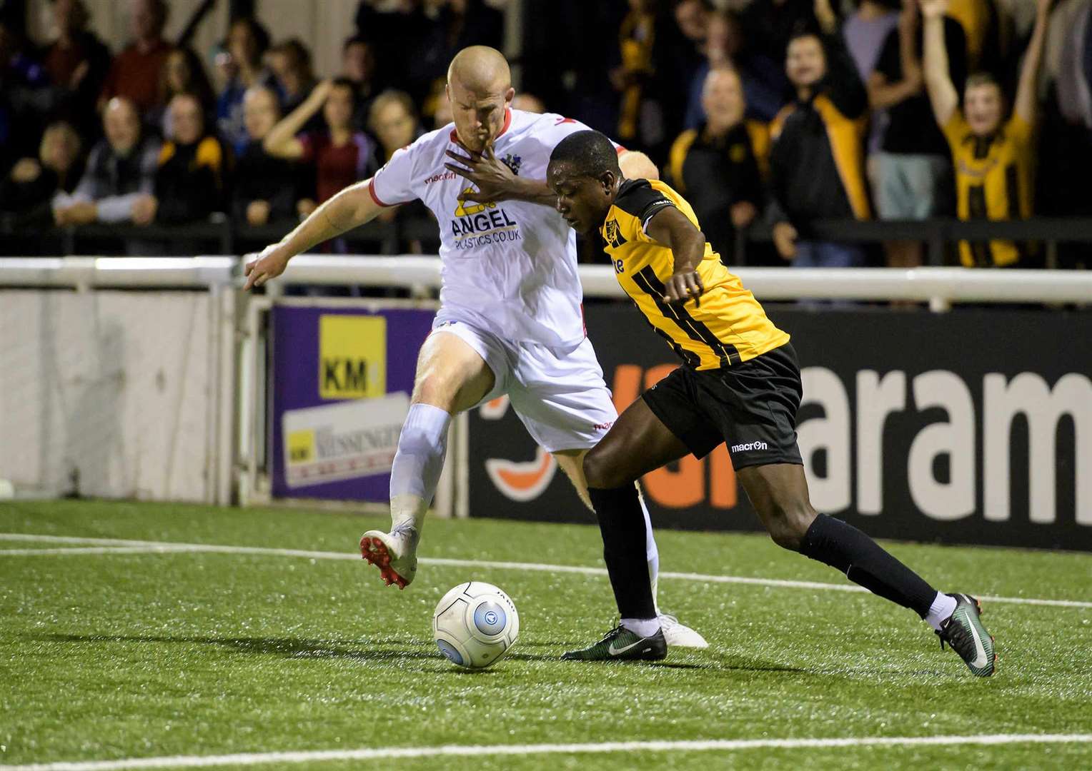 Jamar Loza gets at the Sutton defence Picture: Andy Payton