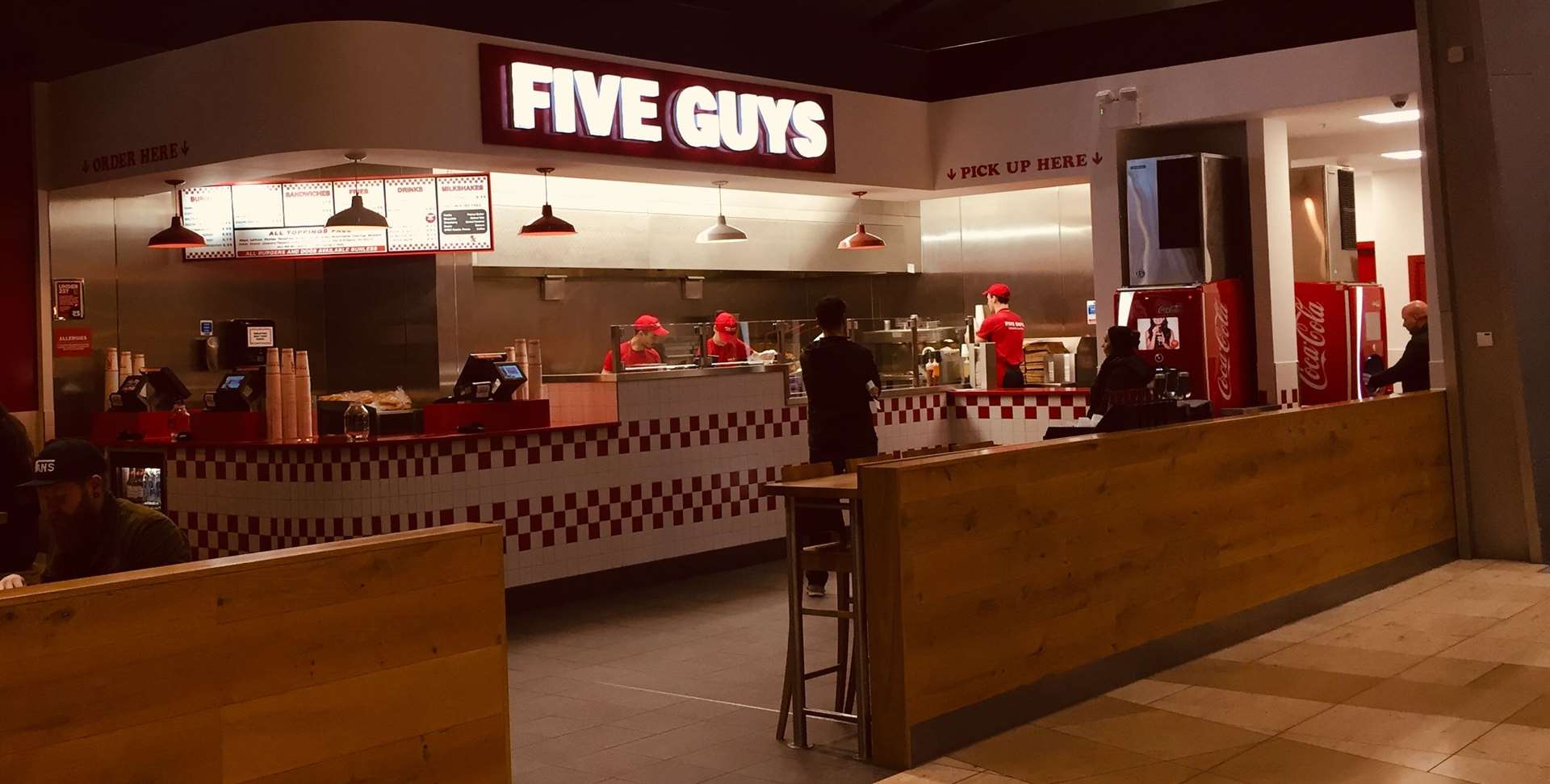 Five Guys in Bluewater