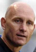 Gills manager Mark Stimson criticised by former midfielder