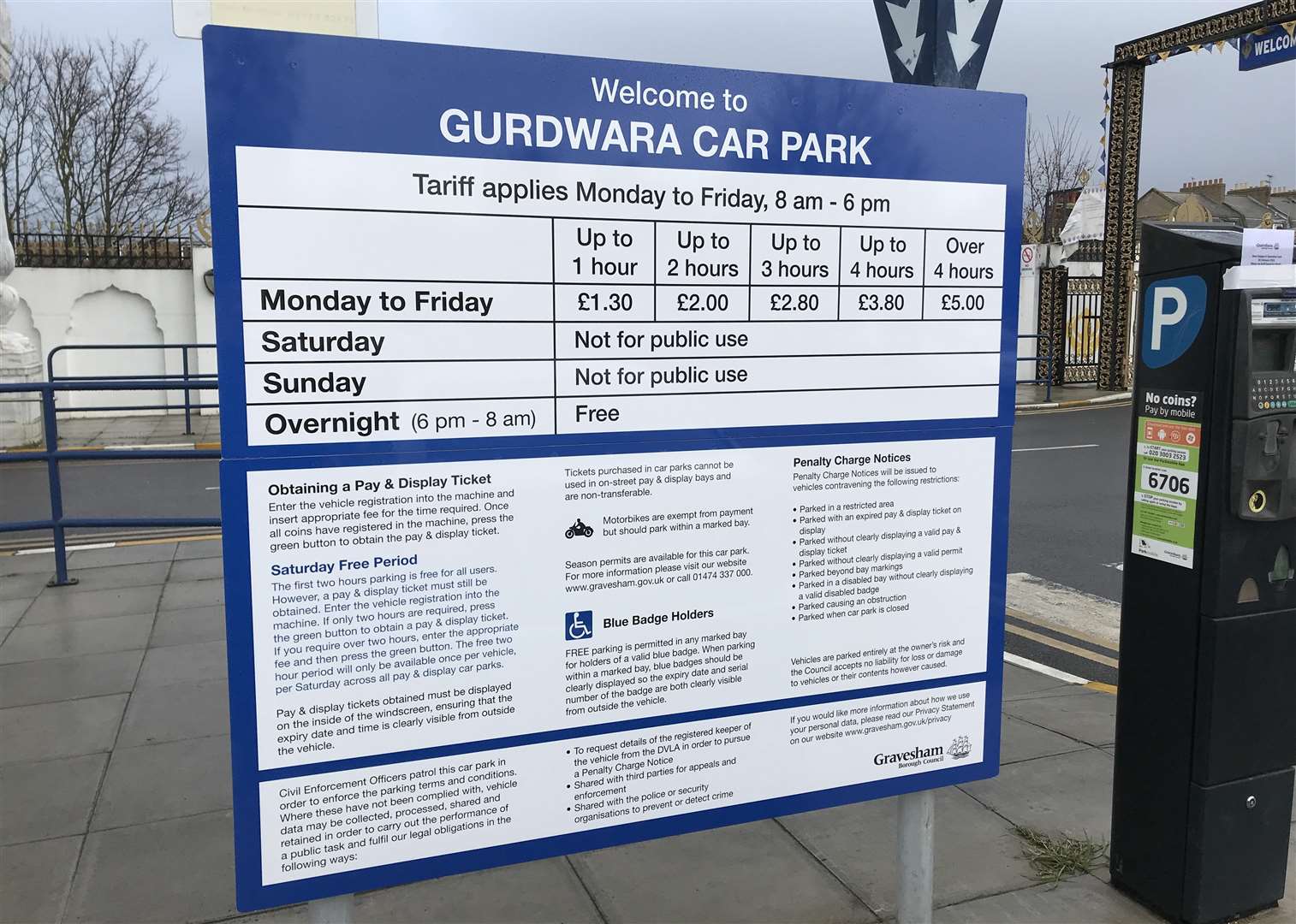 Parking charges in the long stay Gurdwara car park in Khalsa Avenue, off Trinity Road, Gravesend (6973530)