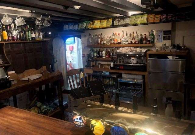 You’ll find the bar at the back of the pub – it’s good to see jugs hanging from the beams