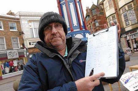 Kevin Edwards and his dialysis unit petition in Sheerness