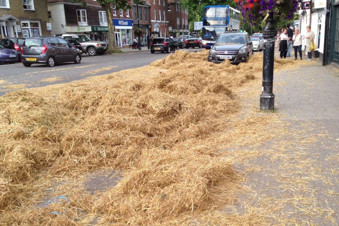 Tenterden High Street was strewn with straw after a trailer shed its load