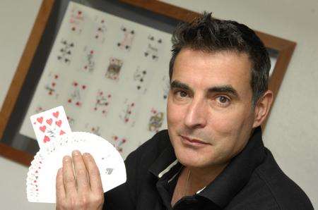International magician Etienne Pradier