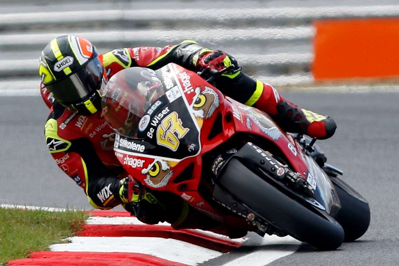 Shane Byrne on his way to victory at Brands Hatch Picture: PSP Images