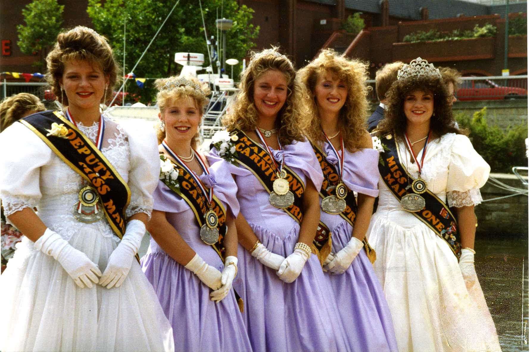 The Maidstone Carnival beauty queens with Miss Maidstone and her deputy