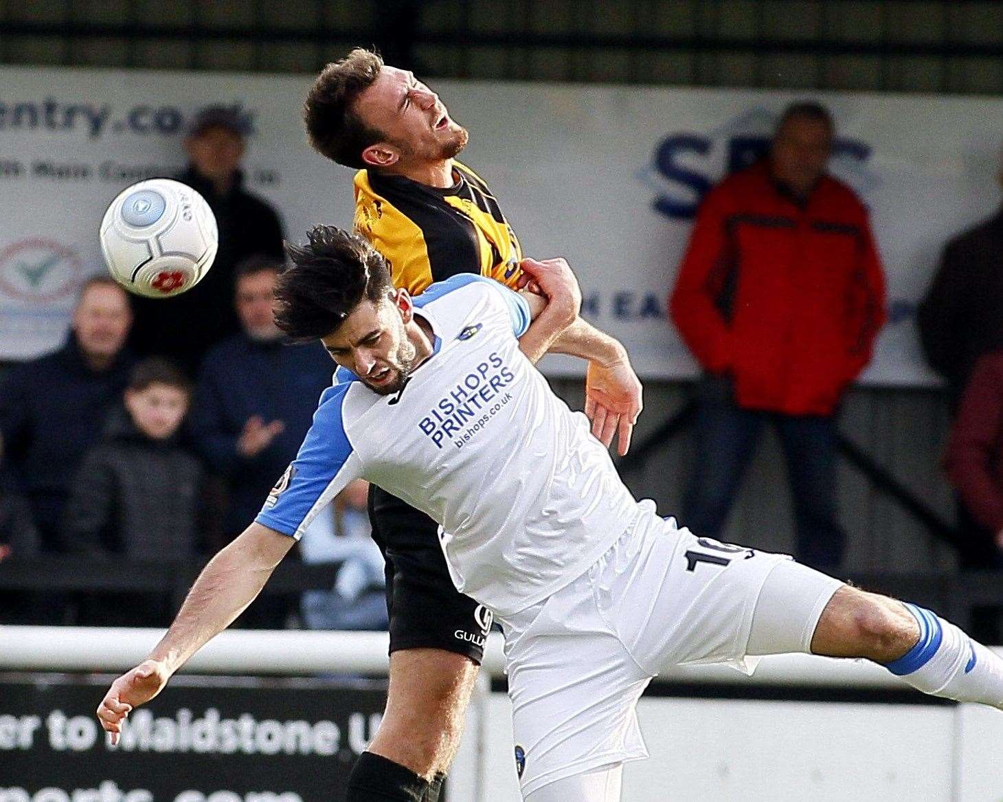 Will De Havilland goes up with former Maidstone team-mate Joe Quigley Picture: Sean Aidan
