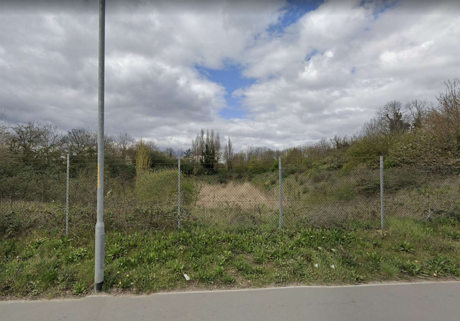 The site proposed for the new surgery is near the A206 St Clements Way, Greenhithe