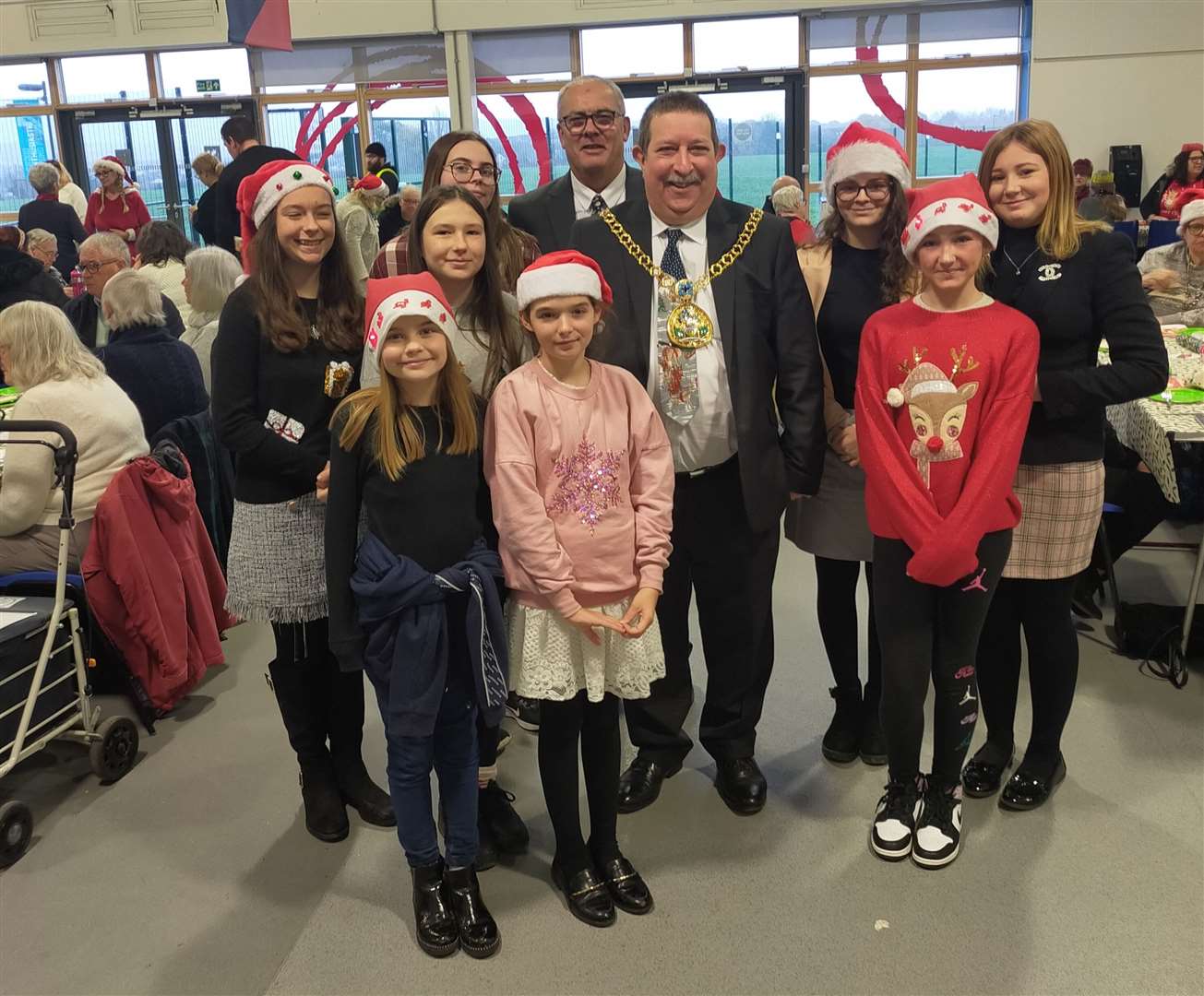 Pupils from Oasis Academy Isle of Sheppey hosted a Christmas dementia cafe at the school's Minster campus with the mayor of Swale Cllr Simon Clark