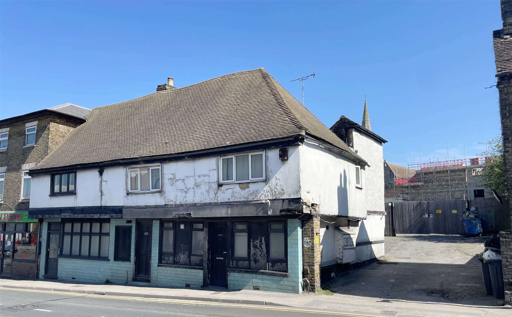 Up for sale at auction: 139 to 141 Upper Stone Street, Maidstone