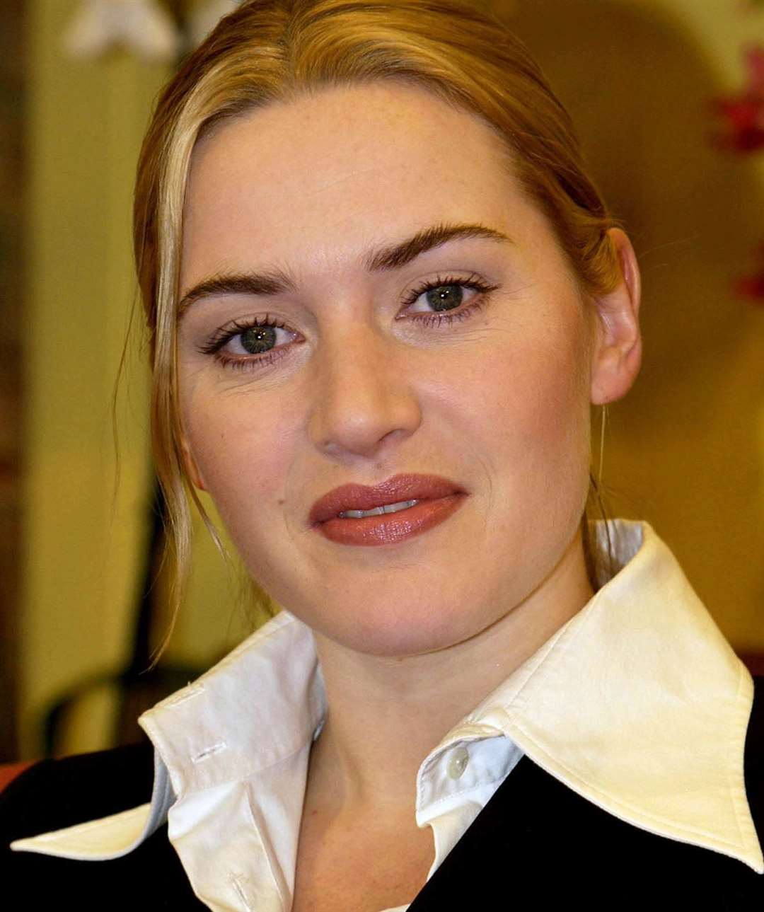Kate Winslet is said to be filming this evening.