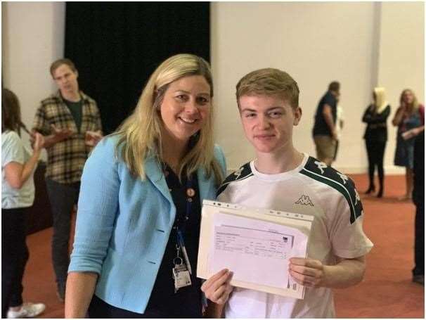 Leigh Academy's Buddy Reilly - C in French, B in History, 5 in IB Social and Cultural Anthropology with Principal Julia Collins, Buddy will be pursuing a degree in European Studies at the University of Essex (15283544)