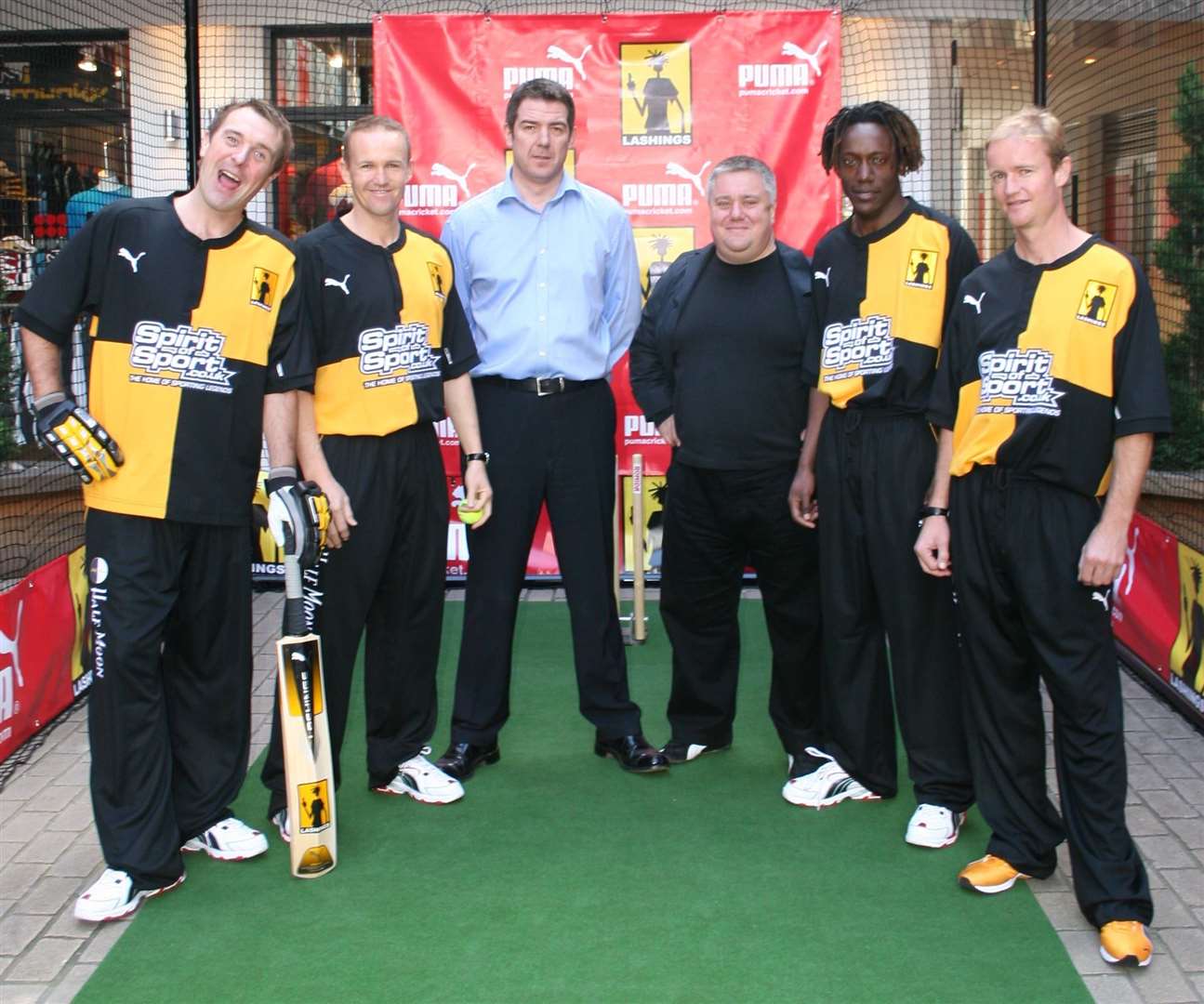 Left to right Phil Tufnell, Grant Flower, Phil Woodman, David Folb, Henry Olonga and Andy Flower, launching a sponsorship deal between Puma and Lashings in 2005