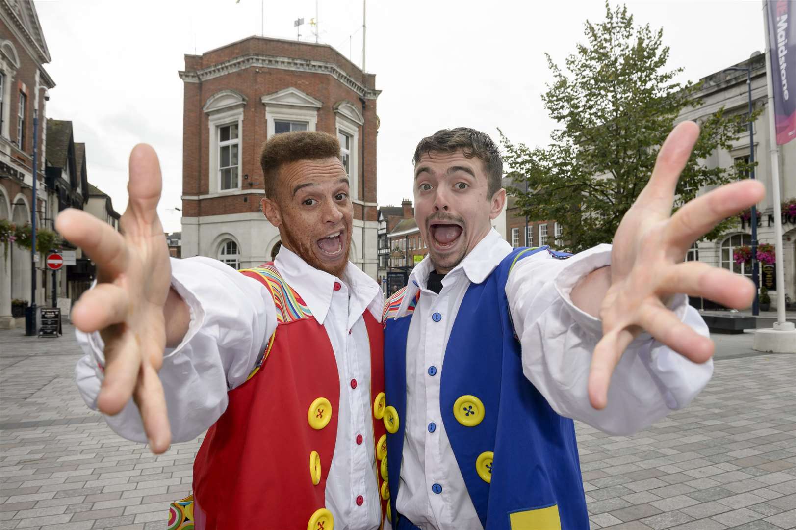 Chris Donnelly and Wesley Clack as Chris and Wes in Snow White and the Seven Dwarfs. Picture: Andy Payton (3875827)