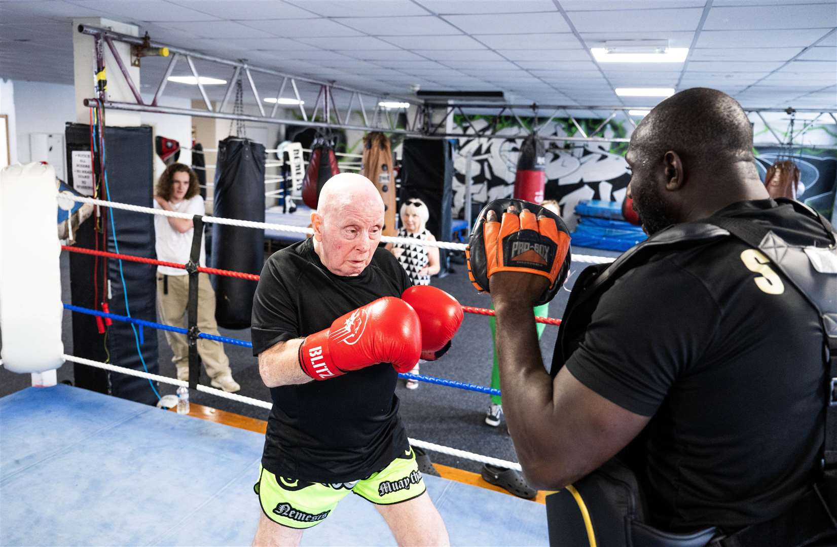 Baz spars with Nemesis gym owner Michael Tekyi