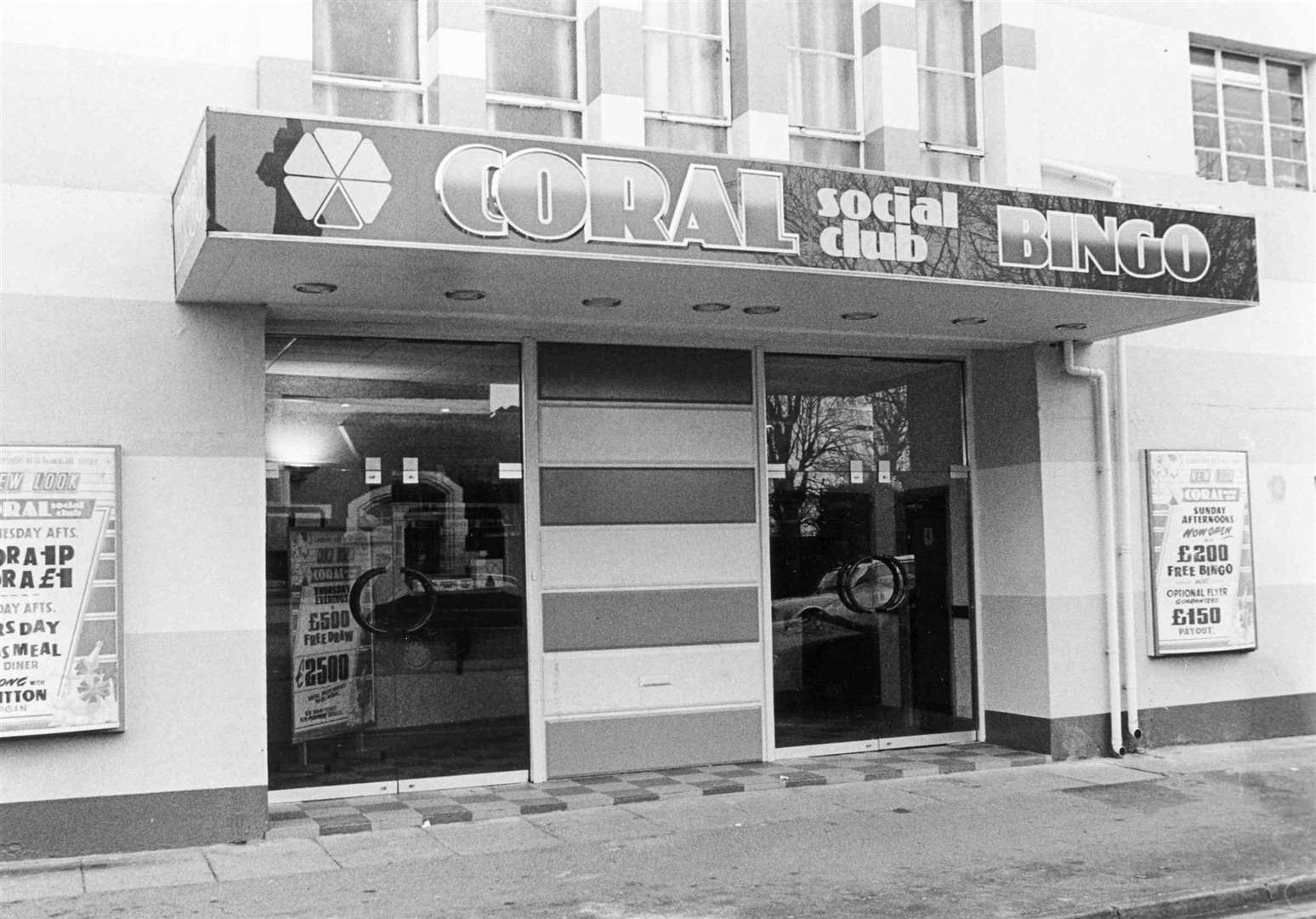 Coral Social Club, Sheerness, in November 1989