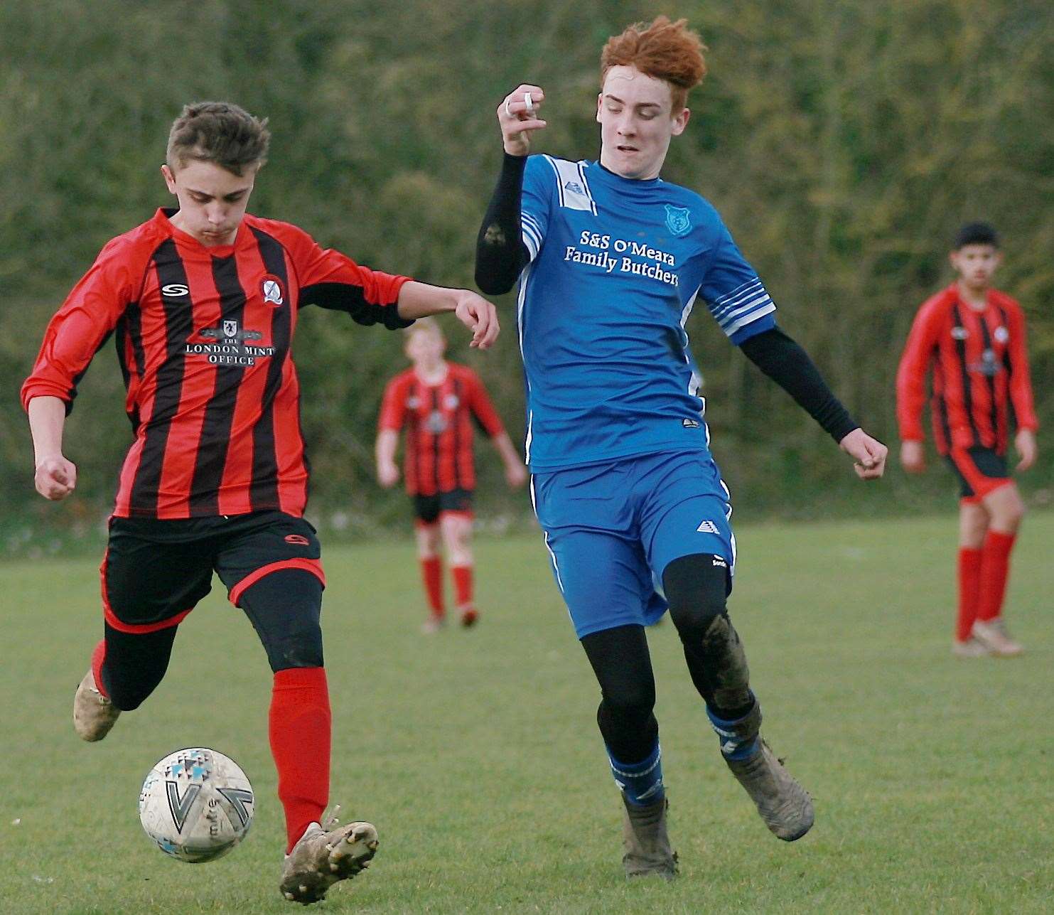 New Road under-15s (blue) close down Meopham Colts Red under-15s. Picture: Phil Lee FM31093388