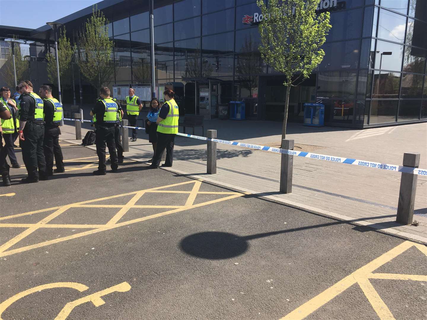 Second world war bomb discovered at Rochester station (1576623)