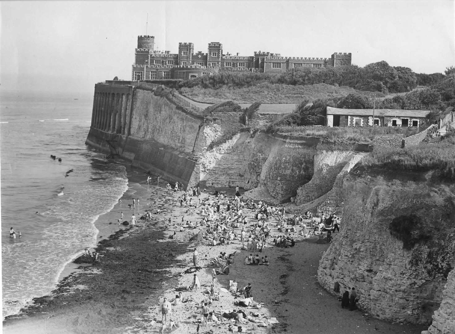 Kingsgate Castle and beach, near Cliftonville, in August 1953