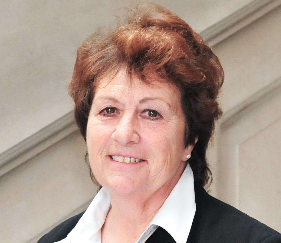 Cllr Rosalind Binks has called for a speed camera to be installed