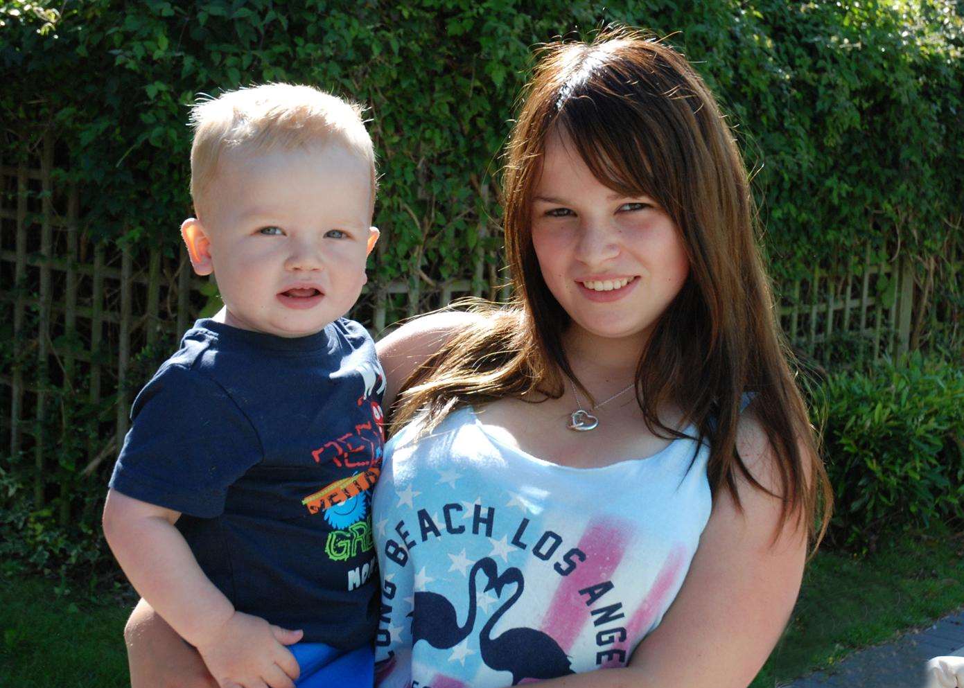 Schoolgirl mum Rebecca Clout, 16, with 19-month-old Oscar