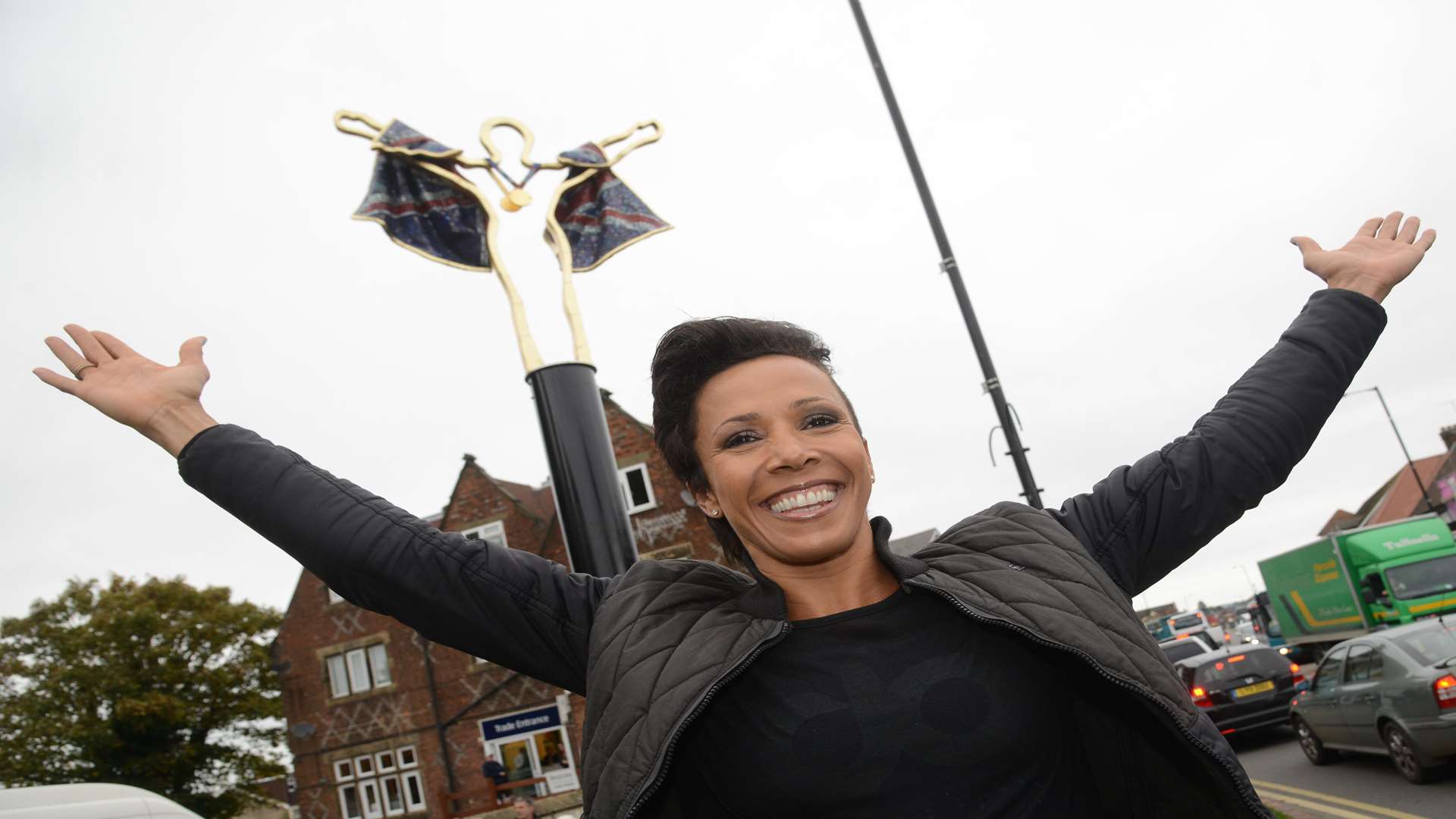 Dame Kelly Homes unveiling the sculpture of herself made by artist Guy Portelli Quarry Hill Road, Tonbridge. Picture: Gary Browne