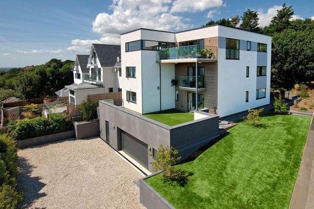 Six-bed detached house in Naildown Road. Picture: Zoopla / Miles & Barr