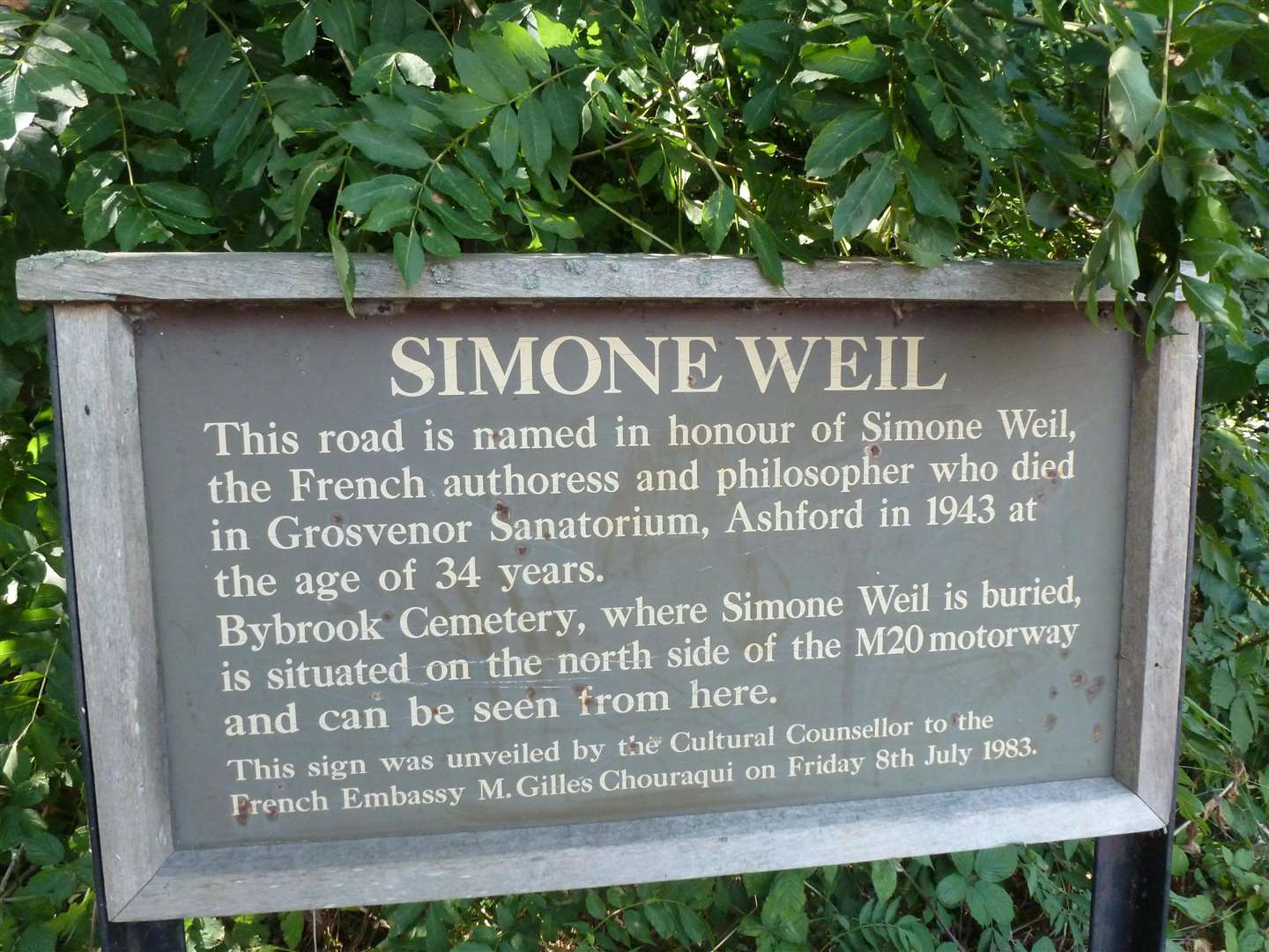 The sign in Ashford commemorating Simone Weil.