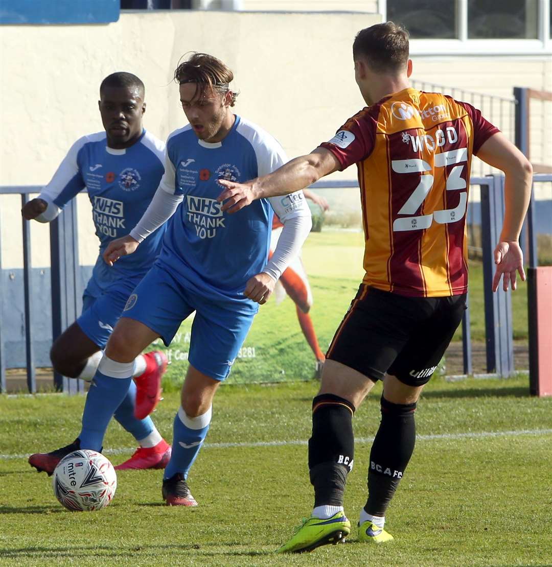 Tonbridge right-back Jack Parter takes on Bradford's Connor Wood. Picture: Dave Couldridge (43053792)