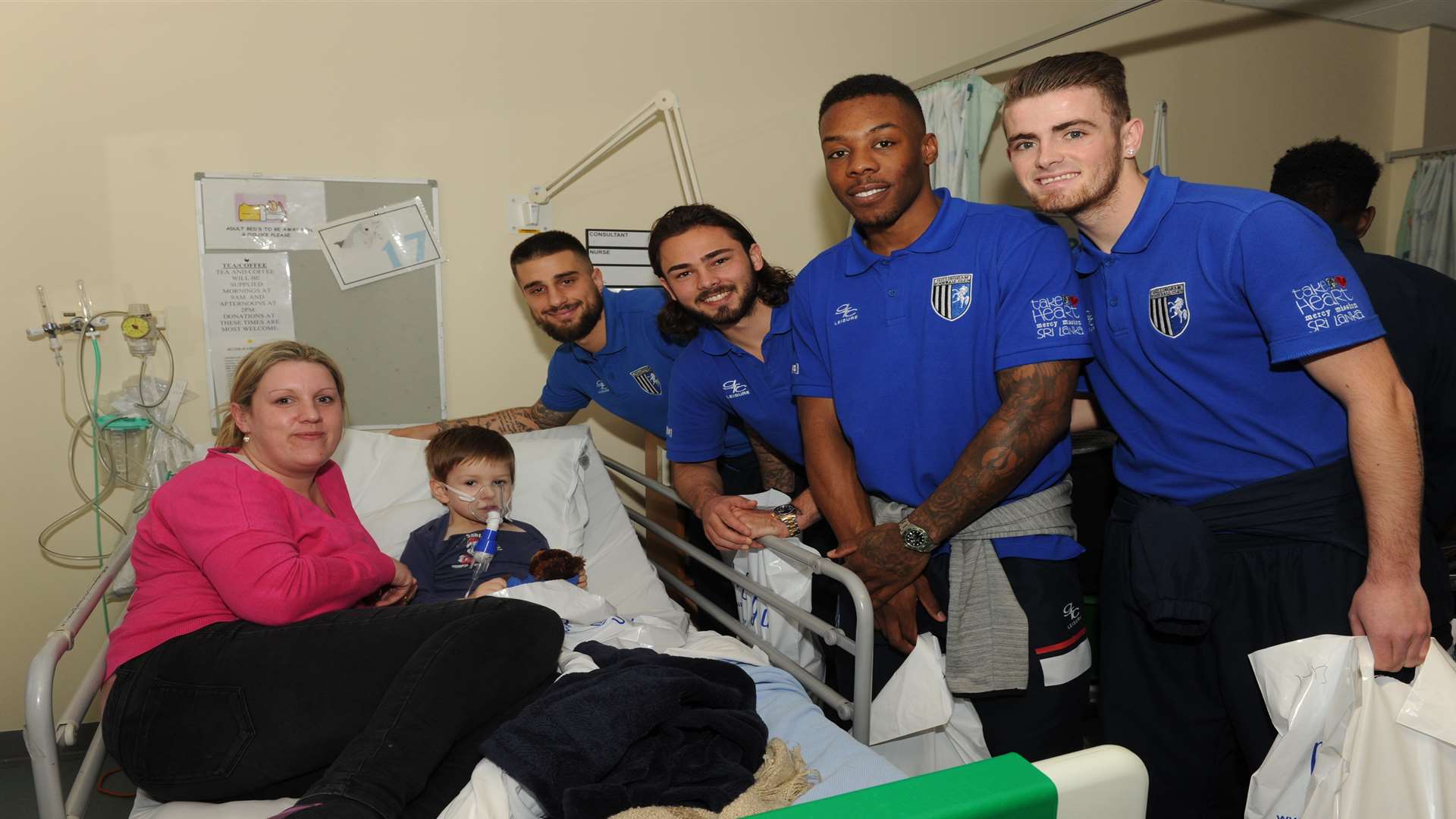 The players meet Michelle Pascoe and her four-year-old son Thomas