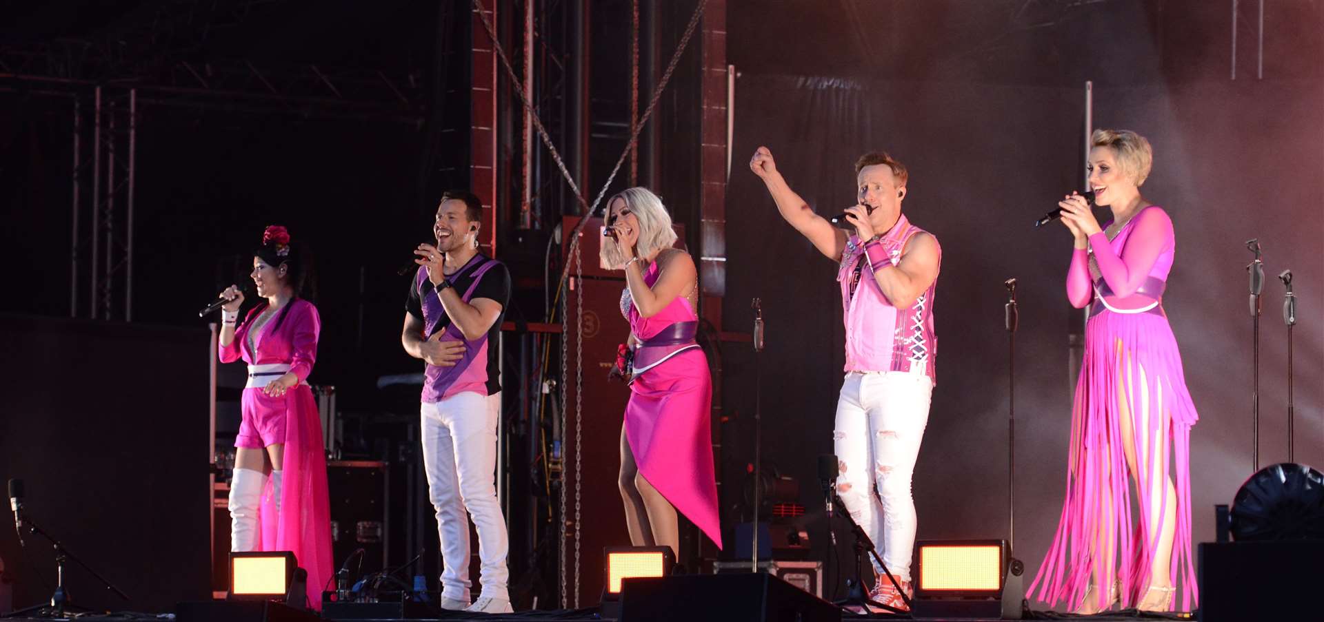 Steps performing at the St Lawrence Ground in Canterbury in 2018. Picture: Chris Davey