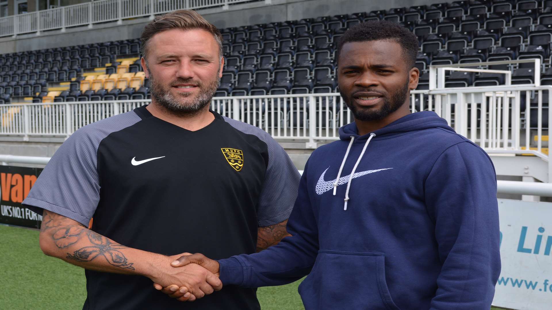 Jay Saunders with new signing Zavon Hines