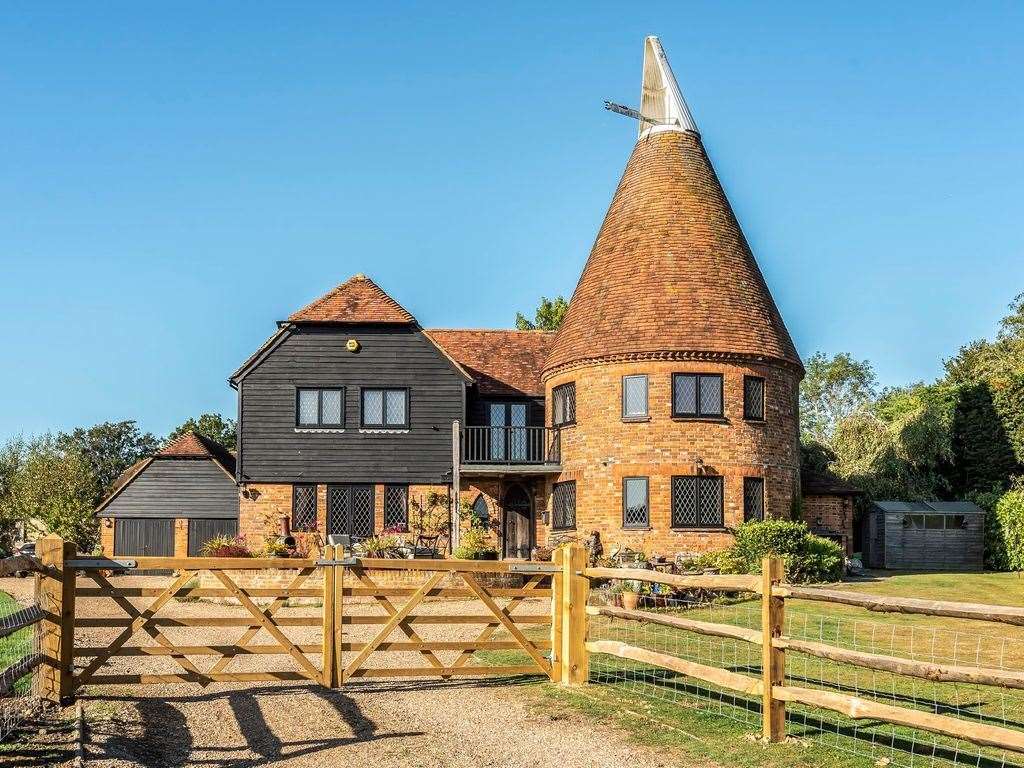 Believe it or not this £1M house is the cheapest property in Plummer Land. Photo: Zoopla