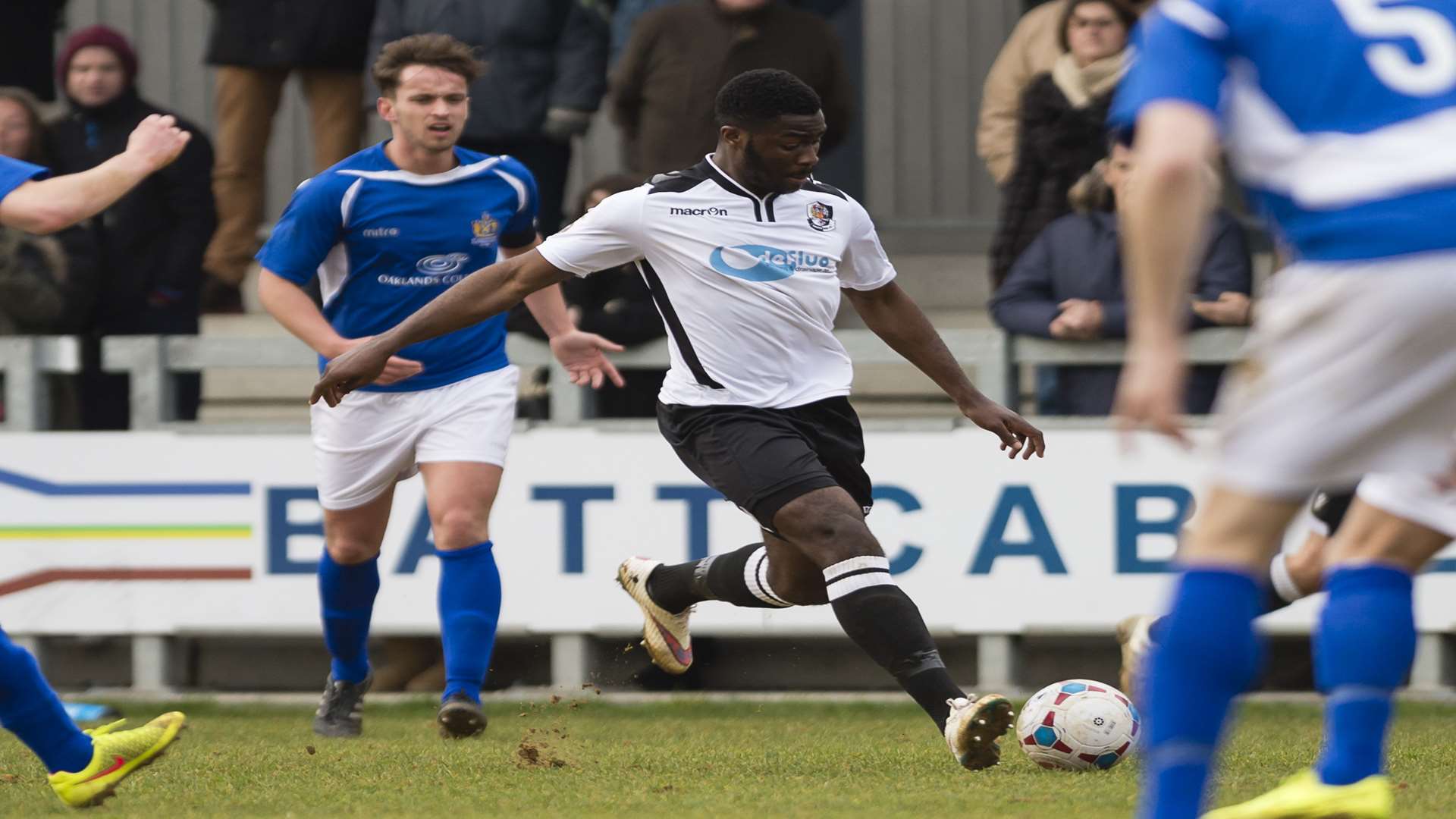 Mark Onyemah delivers the ball for Dartford against St Albans Picture: Andy Payton