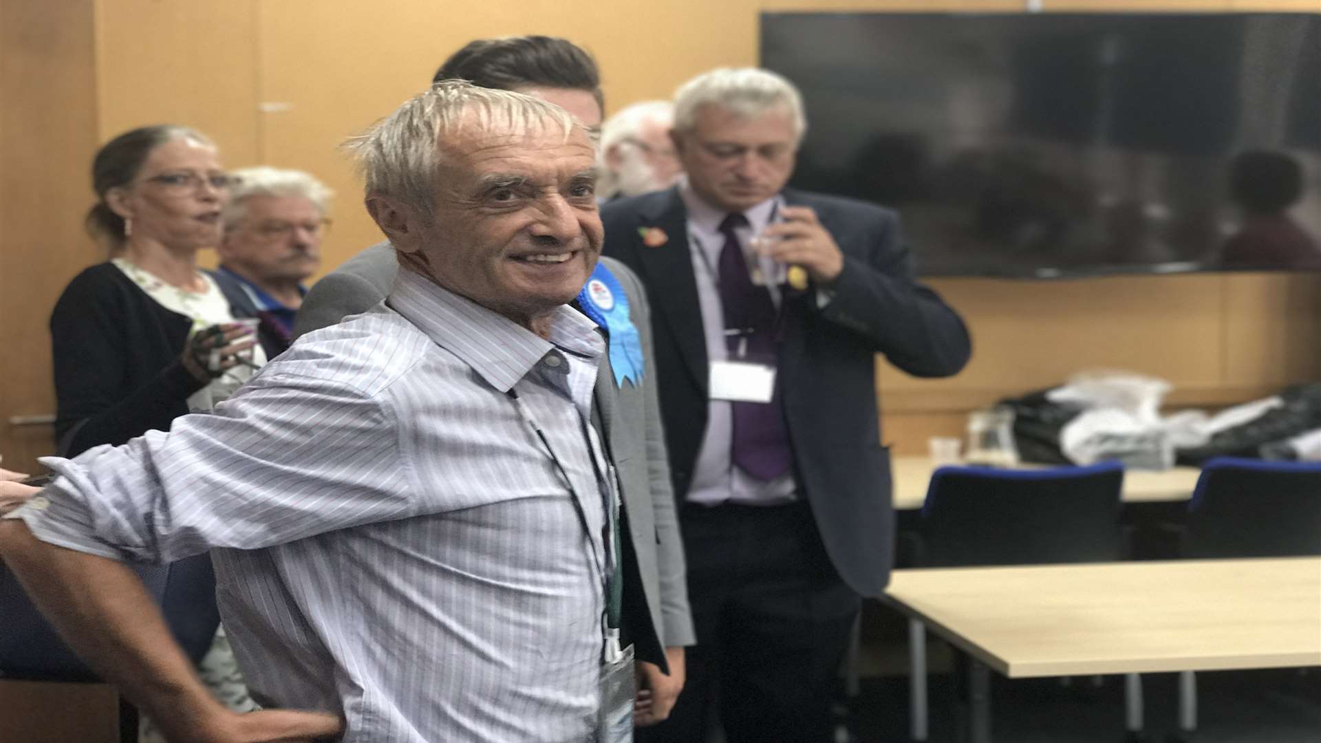 Tony Winckless wins the seat for Labour