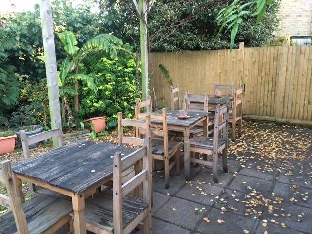 With plenty of seating available outside I imagine this is an extremely popular pub garden in the summer