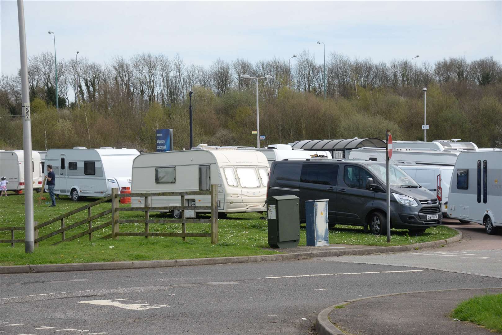 Travellers on the commuters car park in Wigmore