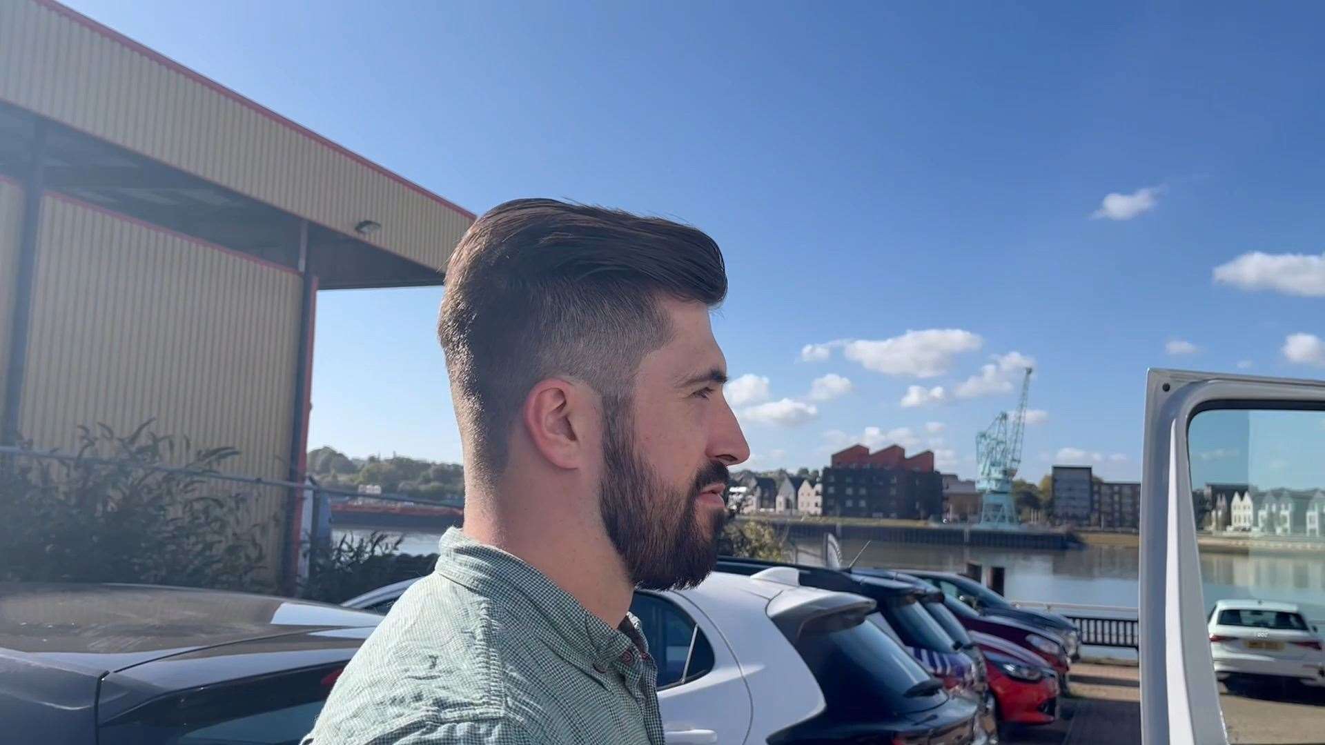 Ben shows off his new hair cut