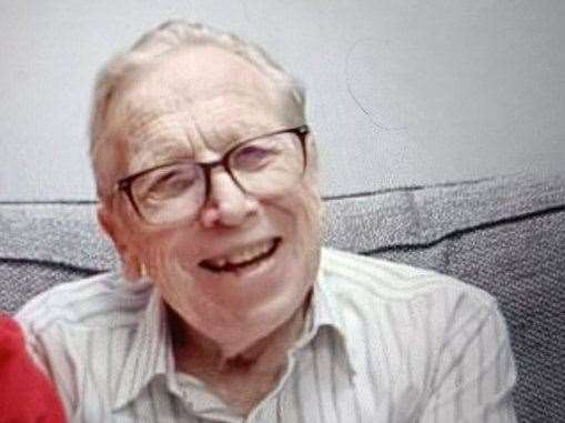 Bob, 85, was last seen in Crayford at 3.50am. Picture: Met Police