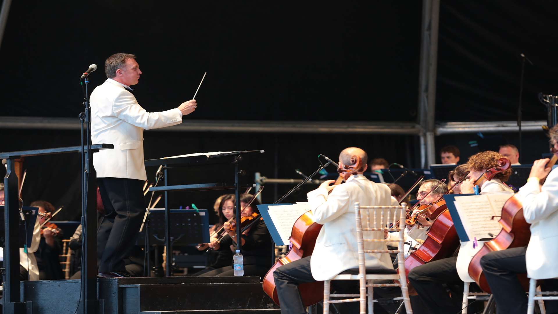 John RIgby conducts the Royal Philharmonic Orchestra