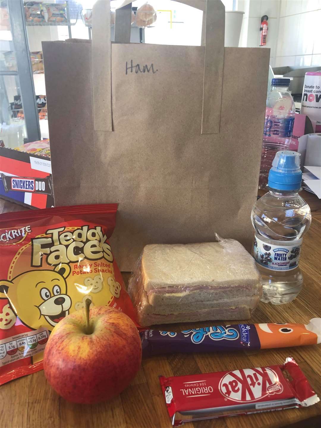 An example lunch pack being supplied by Brunch Box