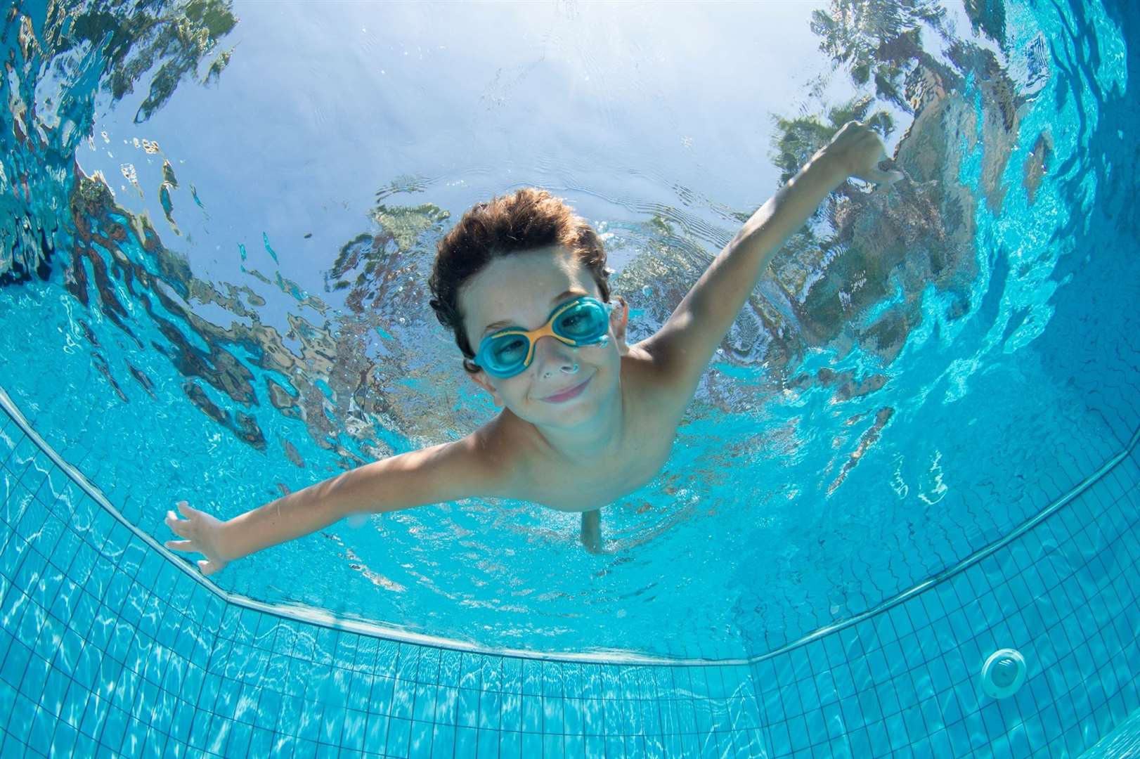 If only our seas were as clear as this kid’s swimming pool